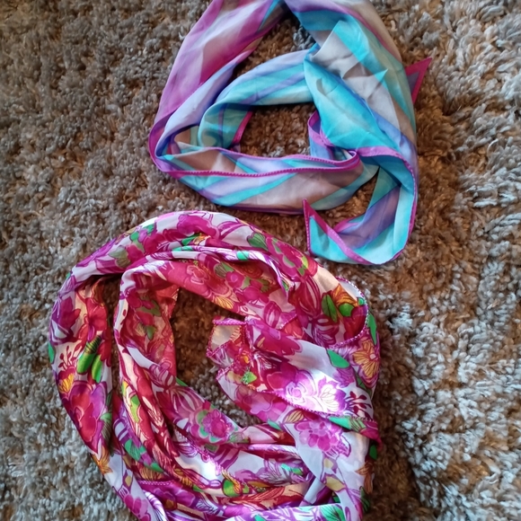 Bundle of 2 feminine colorful ladies sheer scarves - Picture 1 of 4